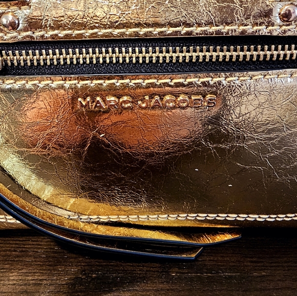 Marc Jacobs Crinkle Cruiser Gold  Metallic Satchel . - Picture 6 of 10